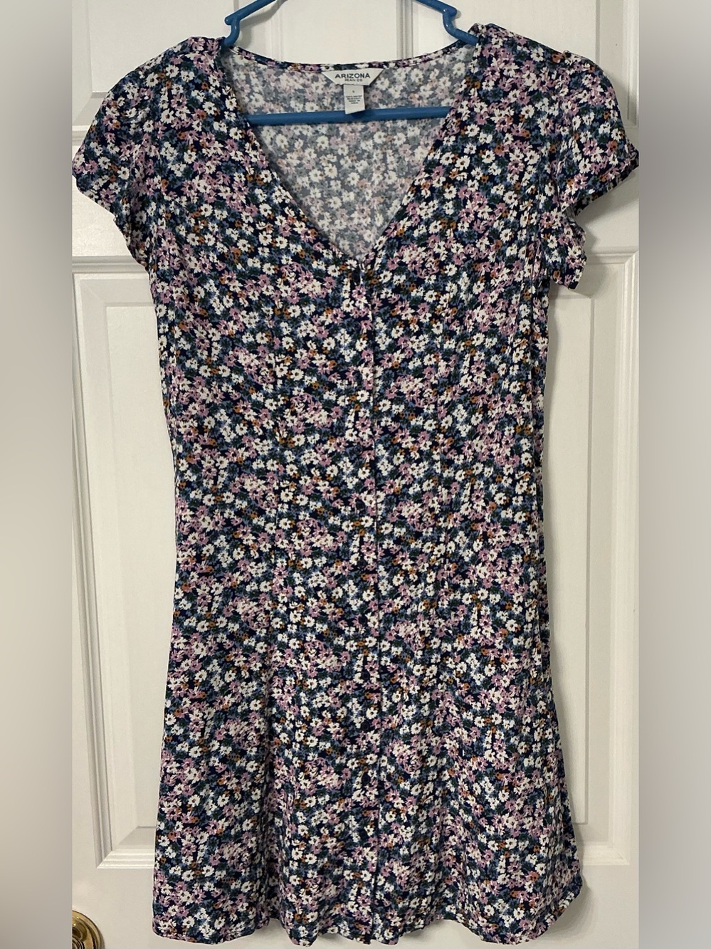 Arizona Jean Company Navy Floral V-Neck Tunic with Pink & White Blossoms